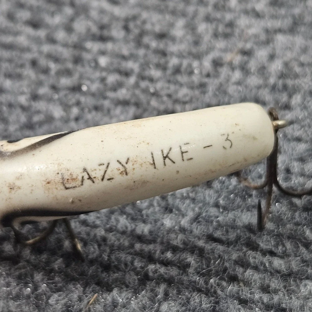 Lazy Ike Fishing Lure Unisex‎ Size 3 Red White Vintage Hard Bait Crankbait